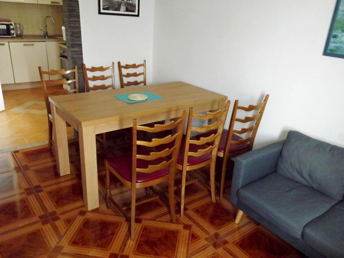 Apartments Maricic 200 Meters From The Beach Novi Vinodolski Exterior photo